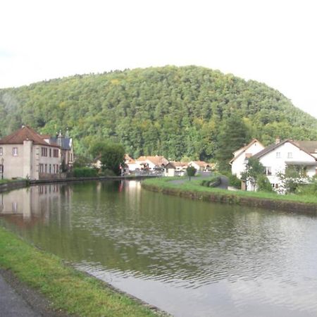 Gite Du Canal Lutzelbourg Exterior foto